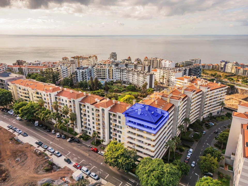 Apartamento T4 para Venda em São Martinho Foto 1
