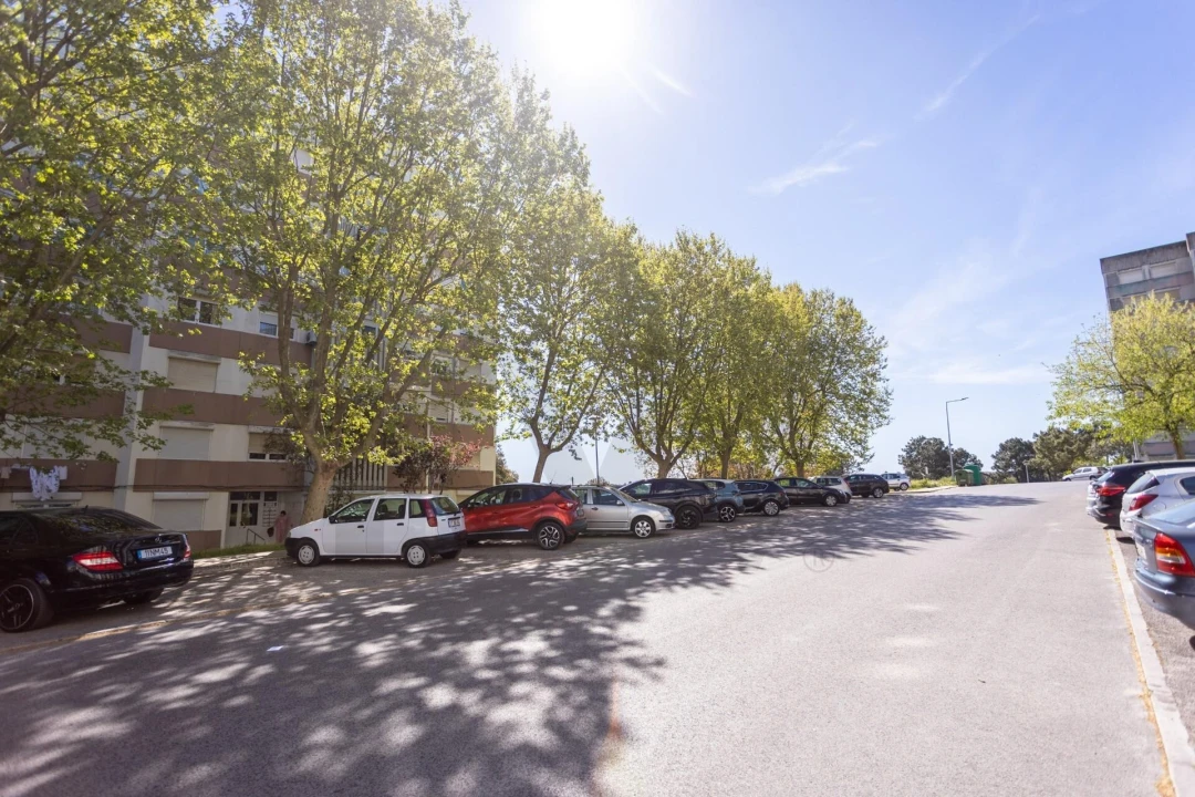 Apartamento T4 para Venda em Santo Antonio da Charneca Foto 32