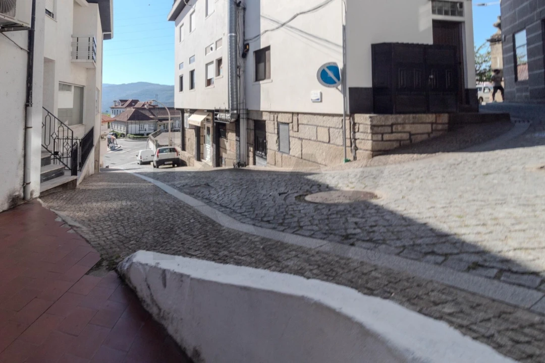 Moradia T3 para Venda em Santa Marinha do Zezere Foto 3