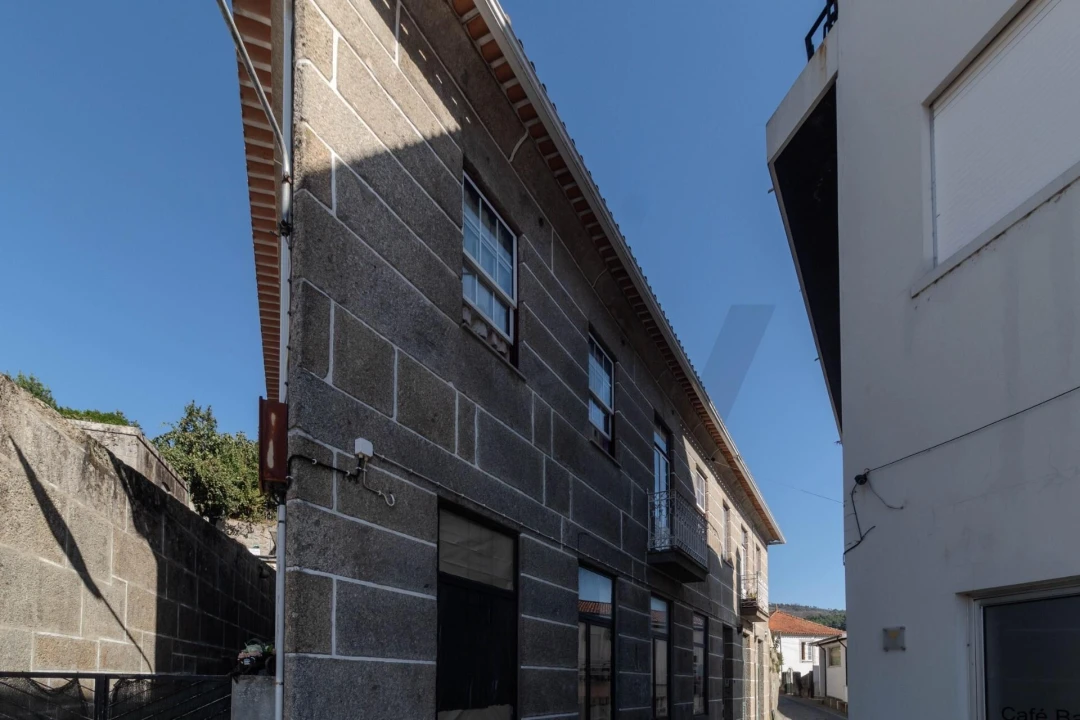 Moradia T3 para Venda em Santa Marinha do Zezere Foto 5