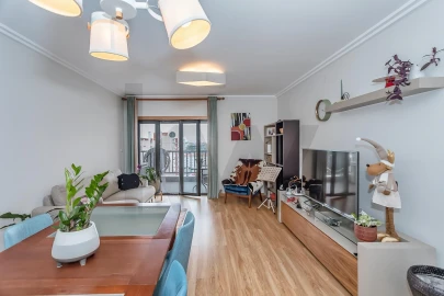 Apartamento T2 para Venda em Olivais