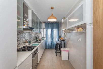 Apartamento T2 para Venda em Olivais