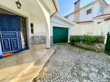 Moradia T6 para Arrendamento em Cascais e Estoril