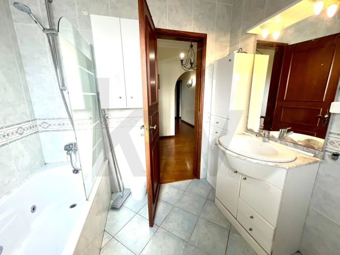 Moradia T6 para Arrendamento em Cascais e Estoril Foto 26