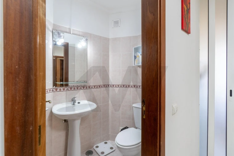 Apartamento T2 para Venda em Loule (São Clemente) Foto 9