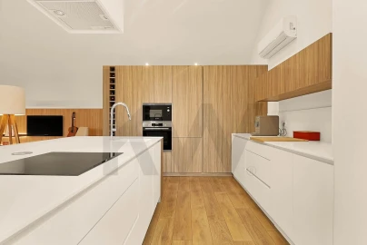 Apartamento T3 para Venda em Lordelo do Ouro e Massarelos