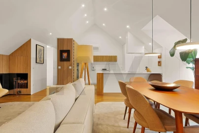 Apartamento T3 para Venda em Lordelo do Ouro e Massarelos