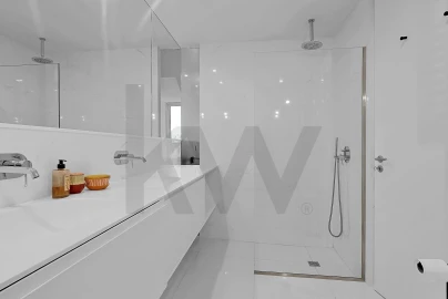 Apartamento T3 para Venda em Lordelo do Ouro e Massarelos