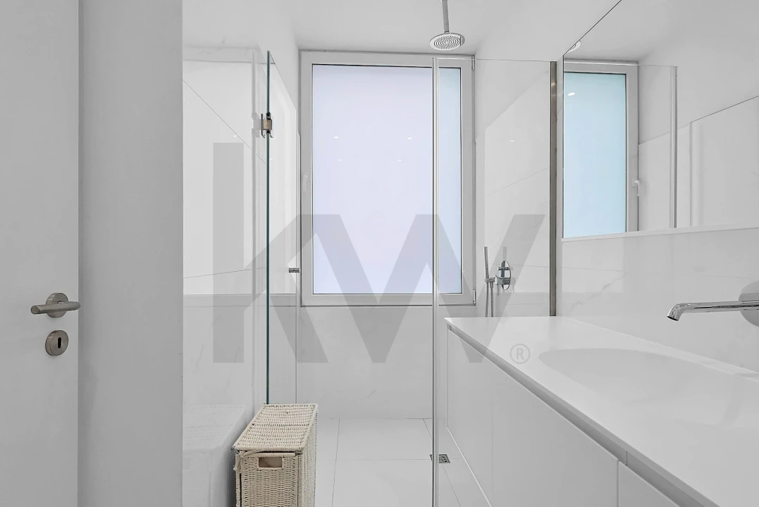 Apartamento T3 para Venda em Lordelo do Ouro e Massarelos Foto 26