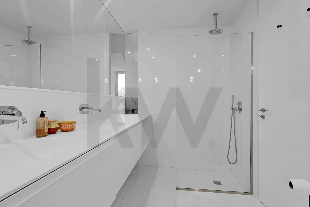Apartamento T3 para Venda em Lordelo do Ouro e Massarelos Foto 31