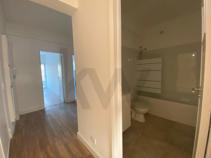 Apartamento T2 para Arrendamento em Benfica Foto 14