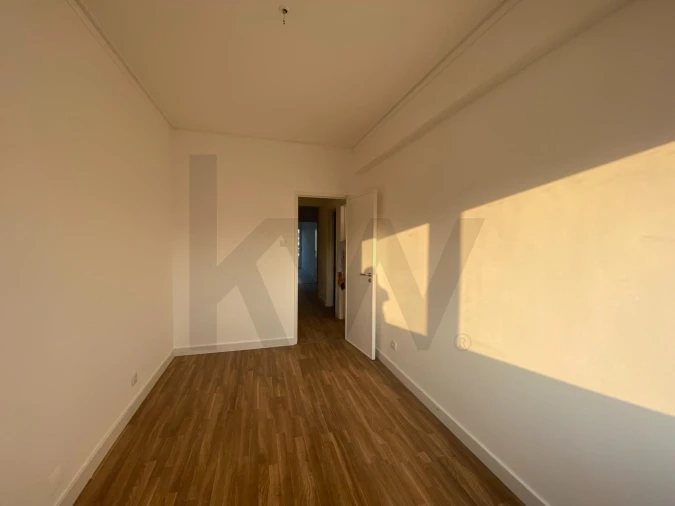 Apartamento T2 para Arrendamento em Benfica Foto 19
