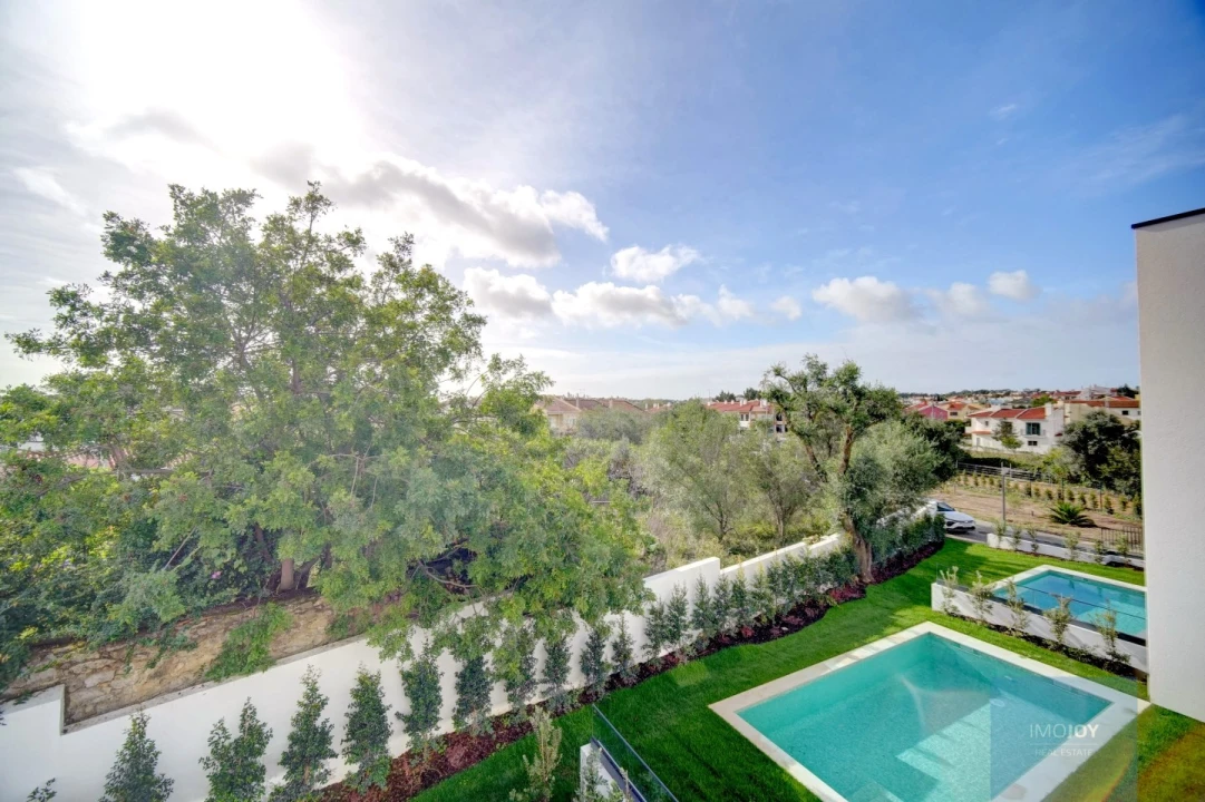 Moradia T4 para Venda em Alcabideche Foto 31