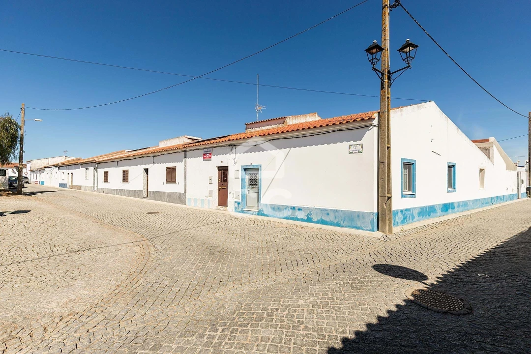 Moradia T3 para Venda em Portel Foto 1