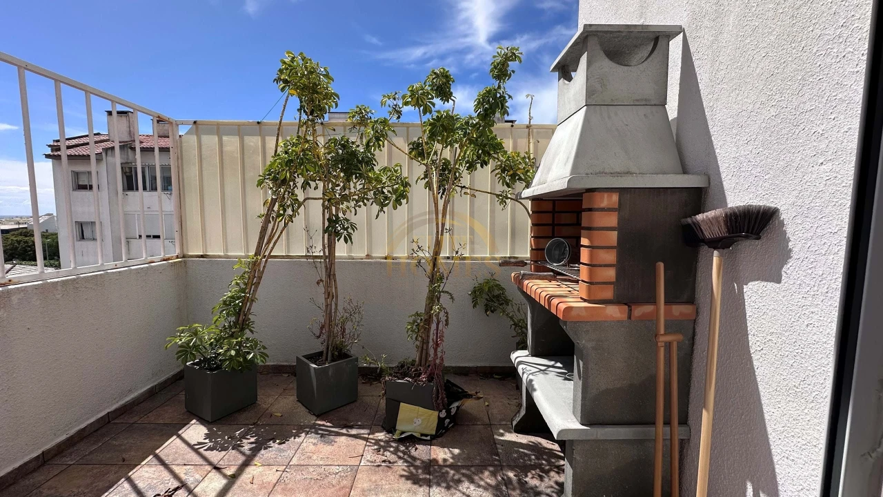 Apartamento T4 para Venda em Cascais e Estoril Foto 30