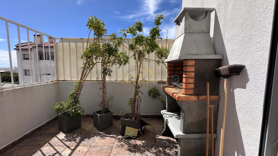 Apartamento T4 para Venda em Cascais e Estoril Foto 30