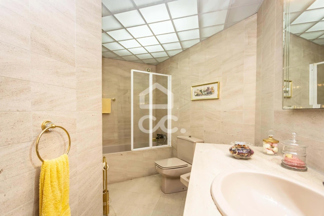 Apartamento T2 para Venda em Carvalhal Foto 9