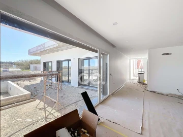 Moradia T4 para Venda em Tornada e Salir do Porto