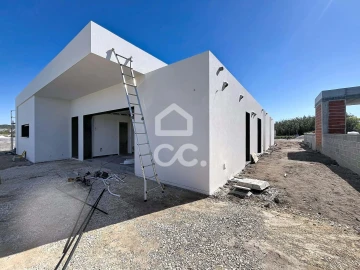 Moradia T4 para Venda em Tornada e Salir do Porto