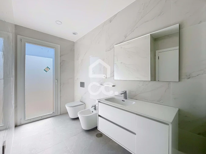 Moradia T4 para Venda em Tornada e Salir do Porto Foto 11