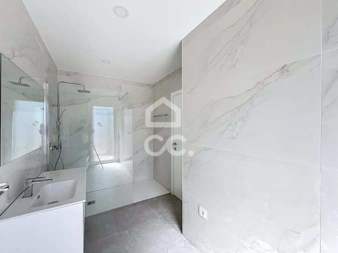 Moradia T4 para Venda em Tornada e Salir do Porto Foto 16