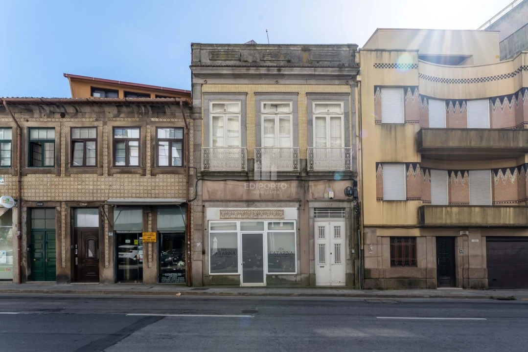 Prédio para Arrendamento em Bonfim Foto 3