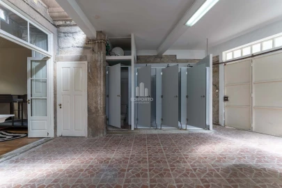 Prédio para Arrendamento em Bonfim