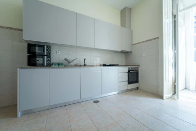 Prédio para Arrendamento em Bonfim