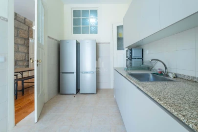 Prédio para Arrendamento em Bonfim