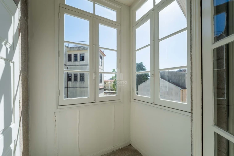 Prédio para Arrendamento em Bonfim Foto 37