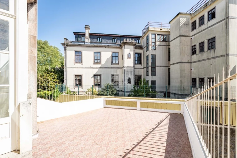 Prédio para Arrendamento em Bonfim Foto 27