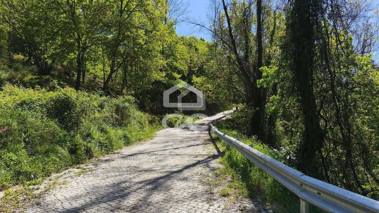 Moradia T2 para Venda em Abragão Foto 10