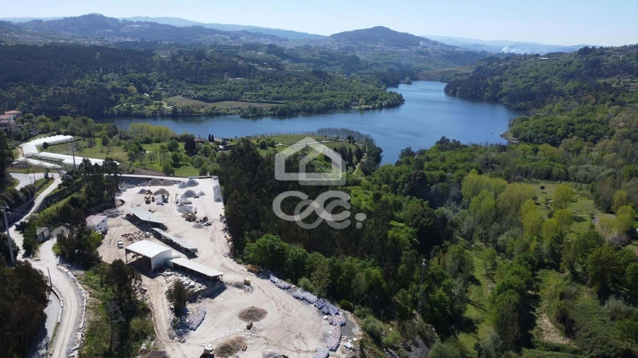 Moradia T2 para Venda em Abragão Foto 26