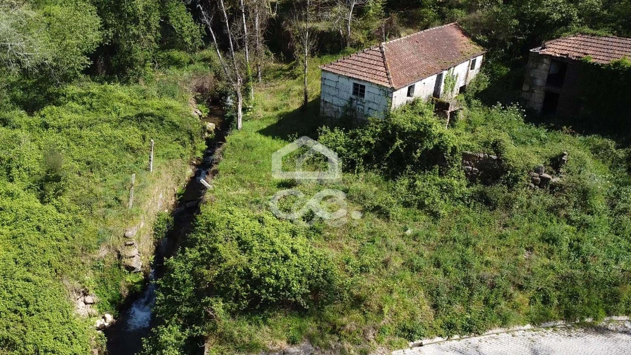 Moradia T2 para Venda em Abragão Foto 5