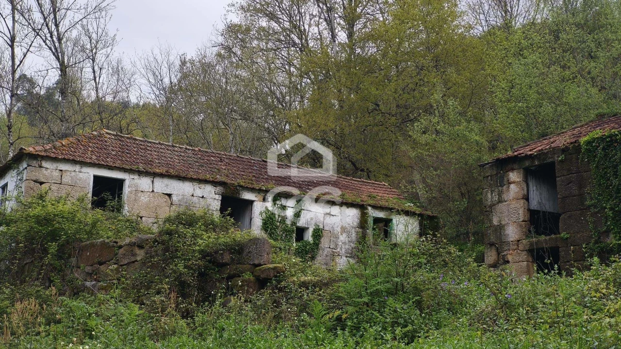 Moradia T2 para Venda em Abragão Foto 18