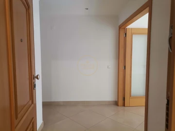 Apartamento T2 para Venda em Loule (São Clemente)