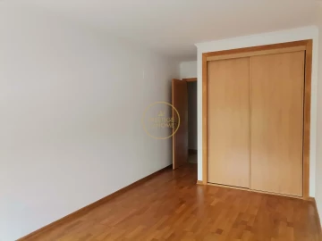 Apartamento T2 para Venda em Loule (São Clemente)