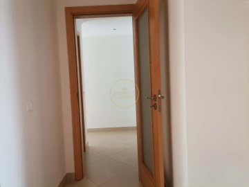 Apartamento T2 para Venda em Loule (São Clemente)