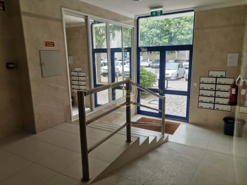 Apartamento T2 para Venda em Loule (São Clemente)