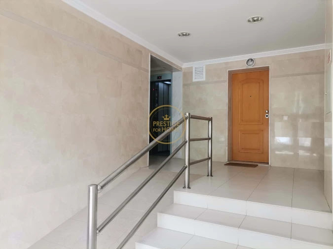 Apartamento T2 para Venda em Loule (São Clemente) Foto 36