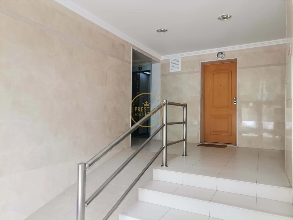 Apartamento T2 para Venda em Loule (São Clemente) Foto 36