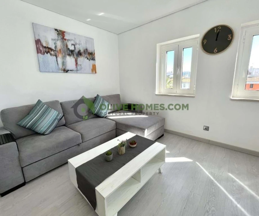 Apartamento T1 para Venda em Quarteira Foto 9