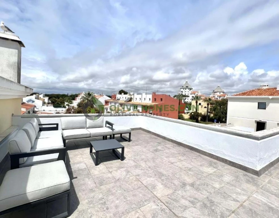 Apartamento T1 para Venda em Quarteira Foto 8