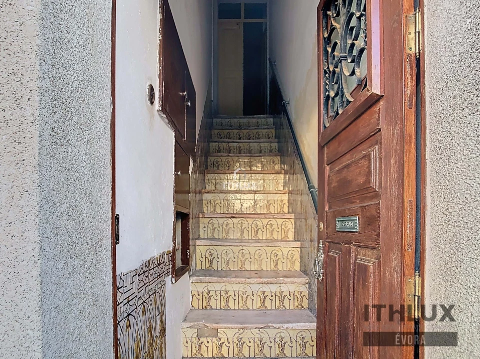 Prédio para Venda em Caia, São Pedro e Alcáçova Foto 15