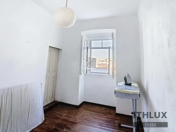 Prédio para Venda em Caia, São Pedro e Alcáçova