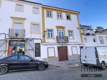 Prédio para Venda em Caia, São Pedro e Alcáçova