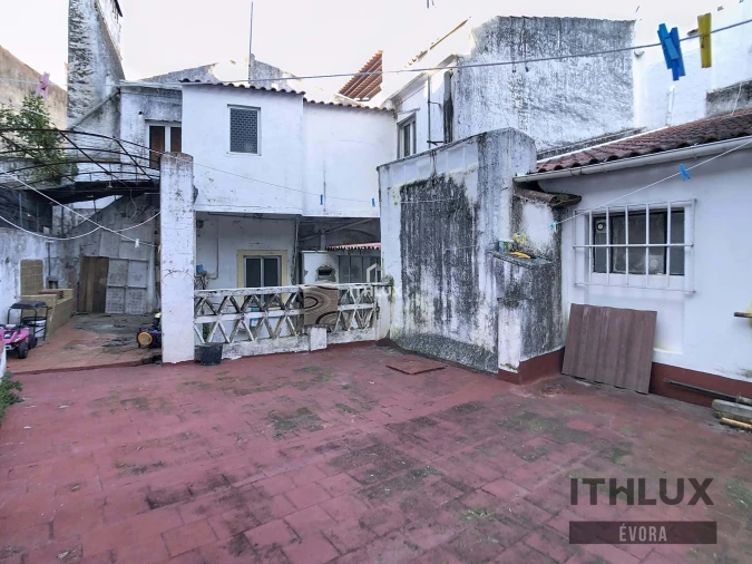 Prédio para Venda em Caia, São Pedro e Alcáçova Foto 24