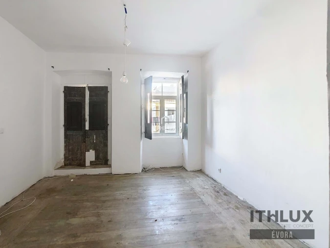 Prédio para Venda em Caia, São Pedro e Alcáçova Foto 21