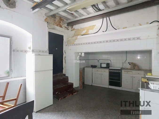 Prédio para Venda em Caia, São Pedro e Alcáçova Foto 18