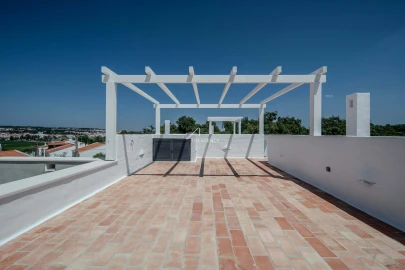 Moradia T3 para Venda em Santa Maria do Castelo e Santiago e Santa Susana